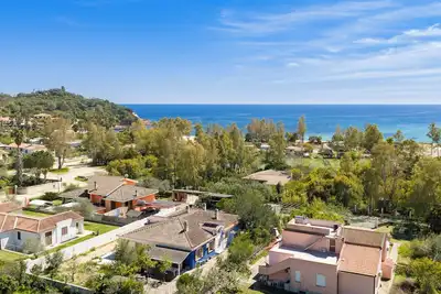 Image de Villa 100 meters from the beach with whirlpool