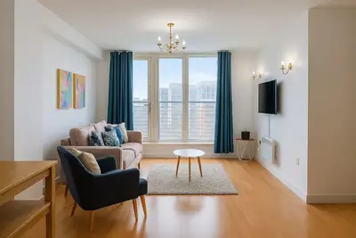 Image de Central Cardiff 2 Bed Apartment | Free Parking | Walk to Stadium & Shopping