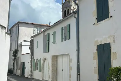 Image de Villa authentique au cœur de la Couarde sur mer