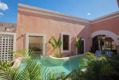 Image de Beautiful restored Casona in downtown Merida, ideal for groups and families.
