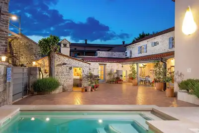 Image de Villa Folirantica (Istria - Svetvinčenat)