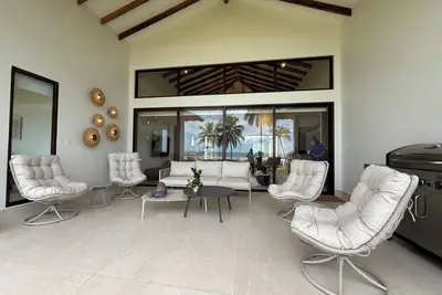Image de Casa Zola - Beachfront Surf Escape in Playa Morillo