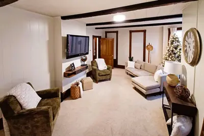 Image de This Old House 3 bdrm - everything you need & a  little bit of  charm