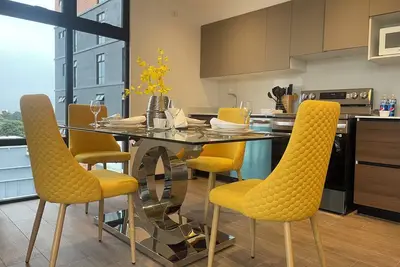 Image de Luxurious Apt. Z. 10 Gt City | 2Bedroom | Ac | Wifi | Parking | Swimming Pool Jacuzzi