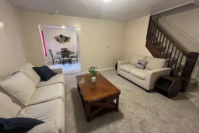 Image de Spacious and Convenient 3-bedroom Home