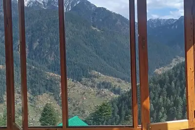 Image de Aum\nAt the Great Himalayan National Park Road, comes the fairytale village Tandi