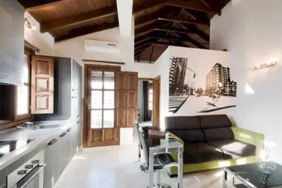 Image de Spectacular penthouse with private terrace well connected in the center of town