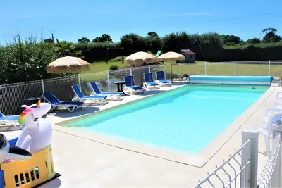 Image de Gîte Grange - La Mare Chappey, enfants bienvenus, piscine chauffée