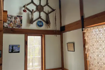 Image de Tiny Timber frame 1-bedroom cabin in Candor with Ac/Heat, Outdoor fire and tub.