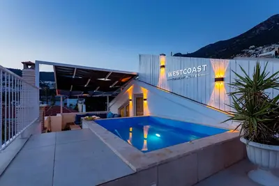 Image de 3-bedroom Townhouse Located Heart of Kalkan Old Town with a Private Plunge Pool