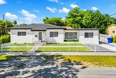 Image de Luxury Miami Retreat w/ Beautiful Backyard | 3br