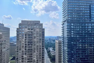 Image de Heat of Downtown Walking to Ttc Subway&Queenspark&UniversityOfToronto in 3 mins!