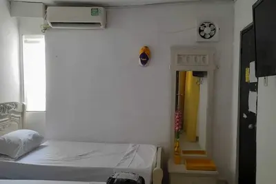 Image de Room + Wiffi+ Air conditioning for 1 or 4 people. Private bathroom