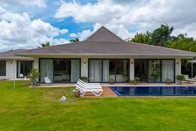 Image de Country House Villa with Chef, Swimming Pool, Jacuzzi and Golf Cart
