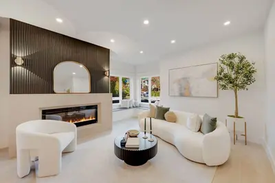 Image de Fremont Luxury Residences | 6 Bedrooms, Sleeps 16