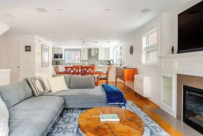 Image de Dreamy SandPoint Retreat | 3 BDRMs, Near Hospitals
