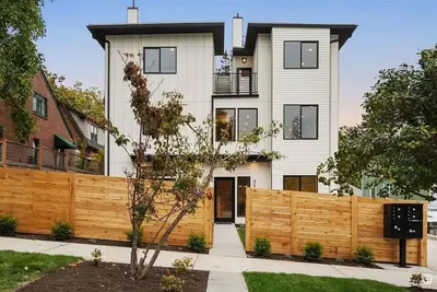 Image de Dreamy Wallingford Lux Home| 360° Rooftop Deck