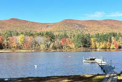 Image de Lakefront Escape/Moose Pond: Private Water Access and Mountain Views in Denmark!