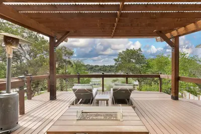 Image de Vicinity Lake House | Water Views | Pet Friendly