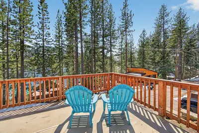 Image de Monthly Lease - Donner Lake View Chalet by Tahoe Getaways - 4br w/ Ev Charger + Walk to Lake!