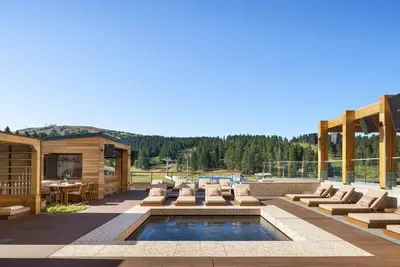 Image de Viceroy Kopaonik | 2 Queen Balcony | Peak Leisure