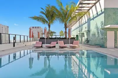 Image de New Apartment | Front-Row Downtown Miami