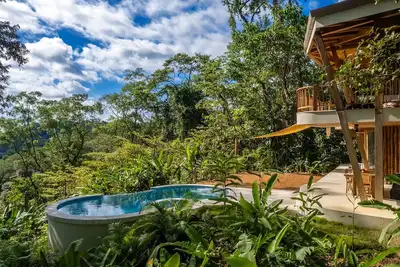 Image de Bali Style Villa- Ocean view, Ac, Salt water pool, amazing kitchen!
