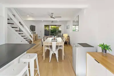 Image de Relaxed Noosaville Living - Poolside & Walkable