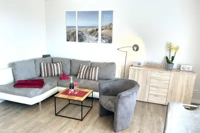 Image de The 2-room vacation apartment Sylter Welle with balcony facing the sea