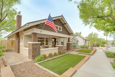 Image de 3 Blocks to Plaza! Historic Prescott Gem w/ Grill