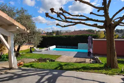 Image de Villa « Laurent » avec piscine privée aux portes de Lyon