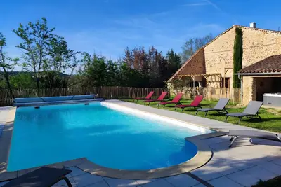 Image de Gîte Fleur De Pastel - 4 Épis - avec piscine privée, terrasse et Wi-Fi