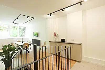 Image de Exceptionnel Duplex avec Sauna & Salle Cinéma, centre de Paris