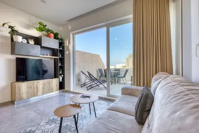 Image de Luxury duplex apartment, sun terrace, jacuzzi Sdin1-1