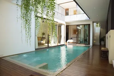 Image de Luxury 4br Dual Masters Villa with Mineral Pool & Rooftop in Bang Tao