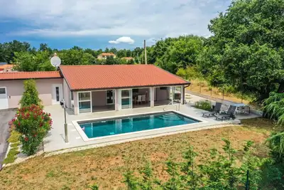 Image de Villa Jacky 2 near Poreč for 4 persons with 32 m2 private pool - pet friendly