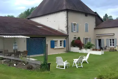 Image de Gîte « Gîte À Isches » avec terrasse privée, jardin commun et Wi-Fi