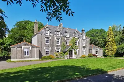 Image de Pendragon Manor - Neuf Chambres Villa, Couchages 18