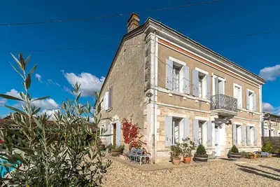 Image de Maison Merisier - Six Chambres Villa, Couchages 14