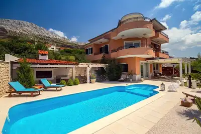 Image de Villa Visnja - Six Chambres Villa, Couchages 10