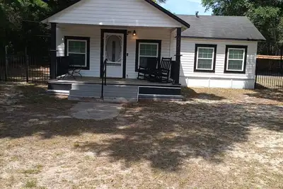 The 1918 Magnolia Cottage