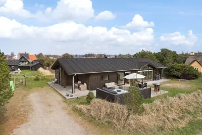 Image de \"Minka\" - 500m from the sea by Interhome