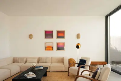 Image de Modern Elegance Meets the Wild Beauty of Carvalhal