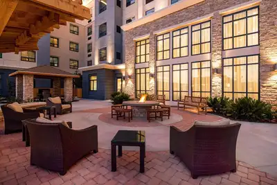Image de Accessible 2br | Roll-In Shower, Breakfast + Pool