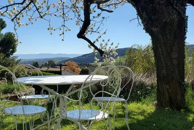 Image de Gîte Saint Joseph, isolé mais accessible à pied de toutes commodités!