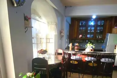 Image de Spacious 2 floor levels Ama Unit, w/ 3 bedrooms 2 bathroom of Sevilla Norte, Sflu