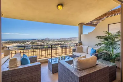 Image de Oceanview Luxury 3br Condo | Gated Community