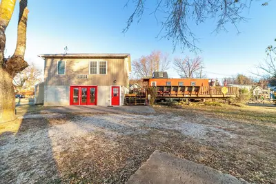 Image de Quaint cottage w/direct access to Katy Trail!