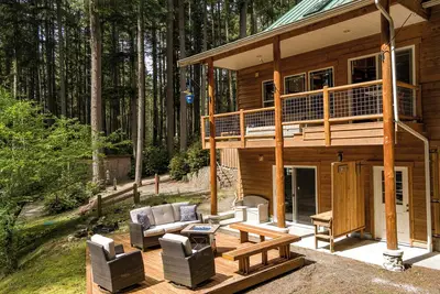 Image de 3-bedroom forest home near Langley, perfect for your getaway