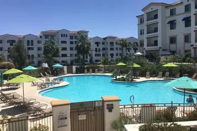Image de Luxury 2br Condo at The Cays Resort Pool, Spa & Sauna